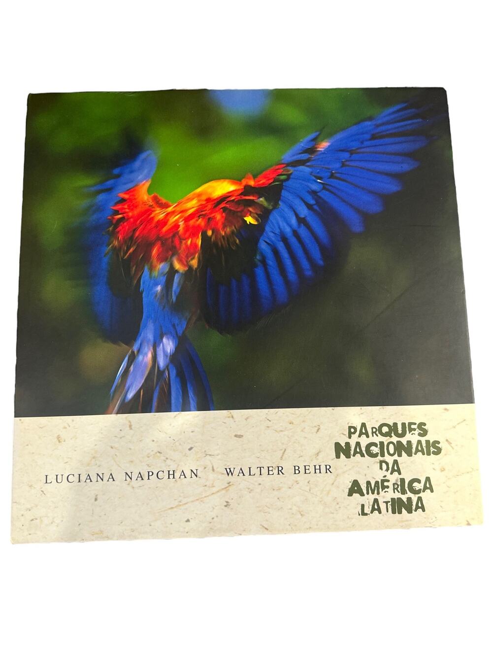 Latin American photography Bird Book by Luciana Napchan Walter Behr Parrot Book